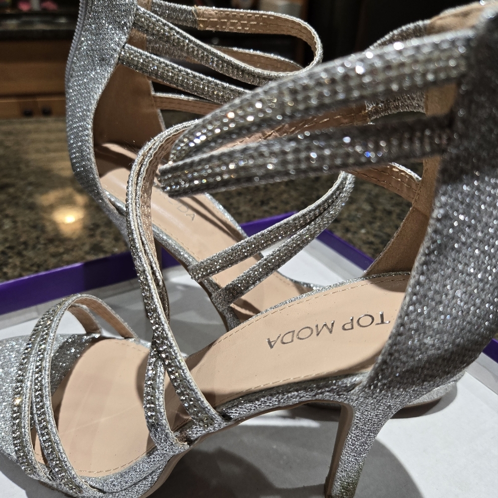 TOP Moda Glittering Silver Strappy Heels